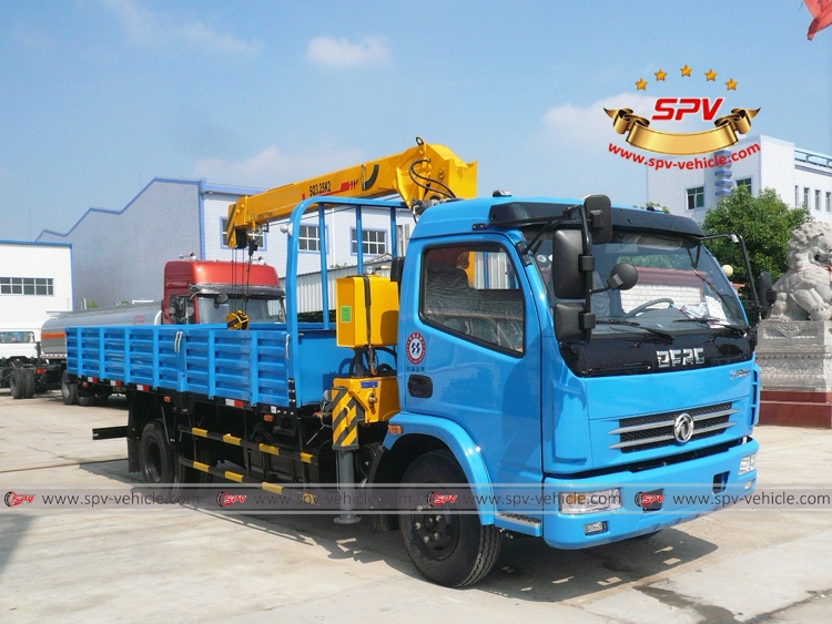 5 Tons Truck Mounted Telescopic Crane Dongfeng- RF
